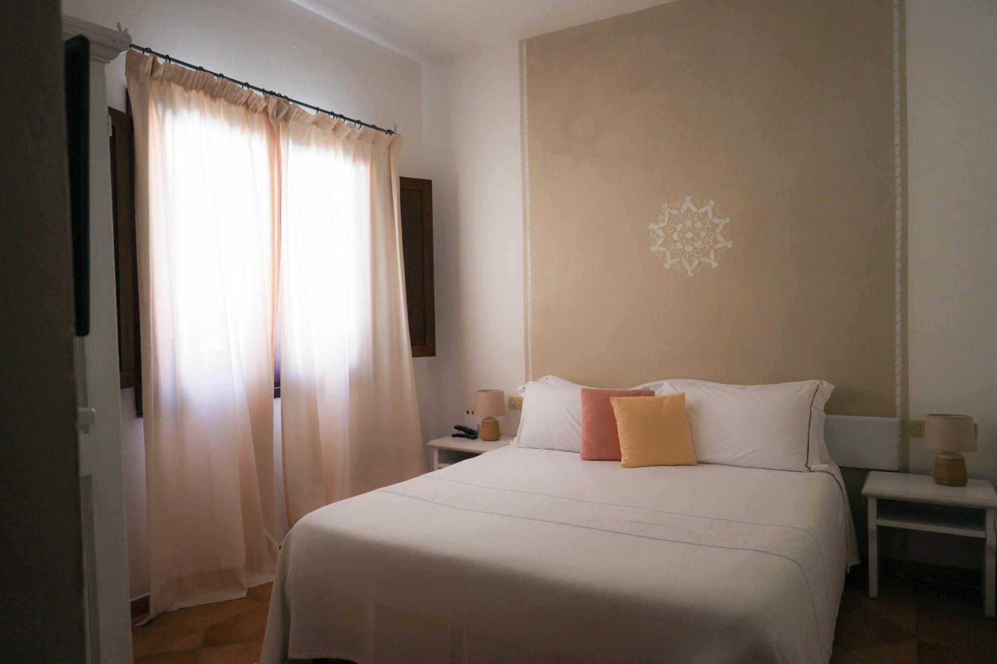 Boutique Hotel Sant'Andrea & Relais サン・パンタレオ エクステリア 写真