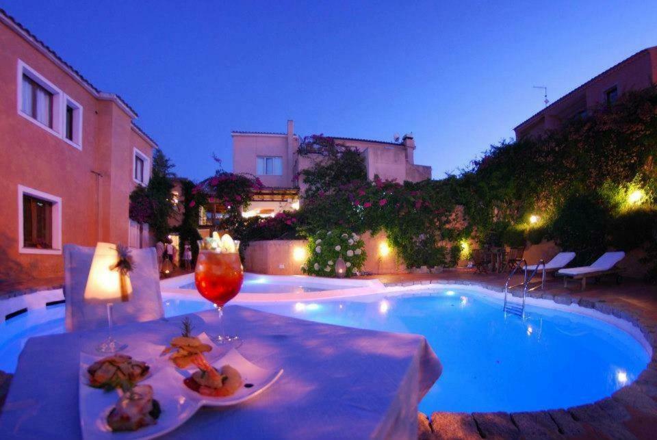 Boutique Hotel Sant'Andrea & Relais サン・パンタレオ エクステリア 写真