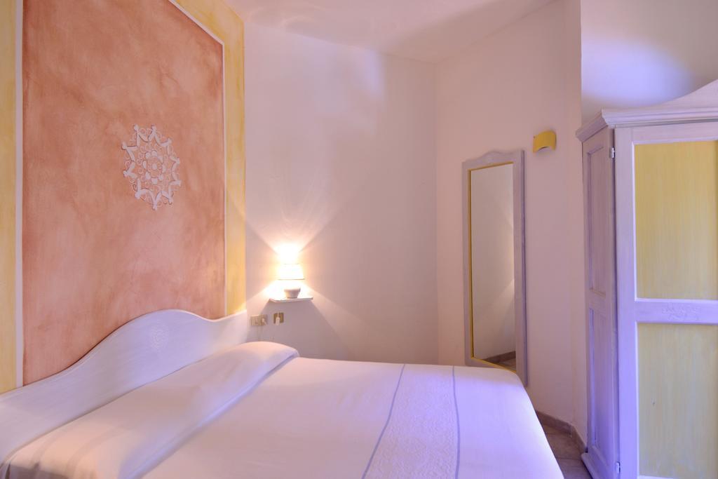 Boutique Hotel Sant'Andrea & Relais サン・パンタレオ エクステリア 写真